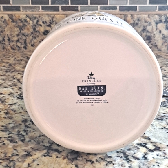 👸 Disney Princess Belle Canister "Be Our Guest" With Gold Tone Handle Lid - Picture 4 of 4